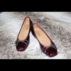 Geox ballet slippers in a rich burgundy color